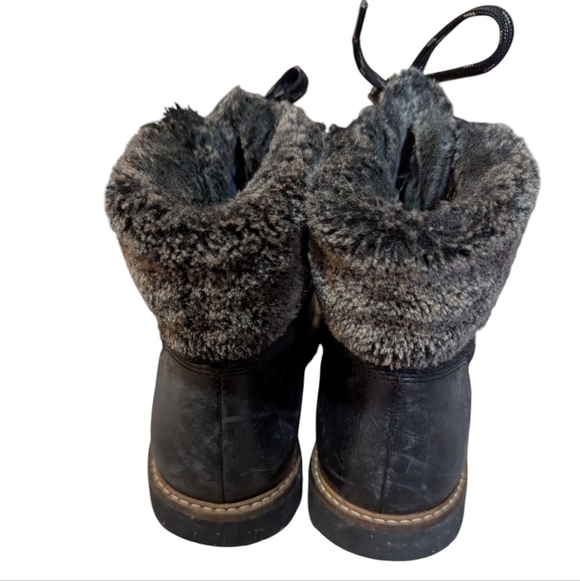 Clarks Glick Clarmont Black Leather Ankle Boots Faux Fur 8 M - Picture 7 of 7